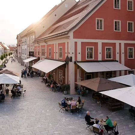 Maribor, Otel 4*