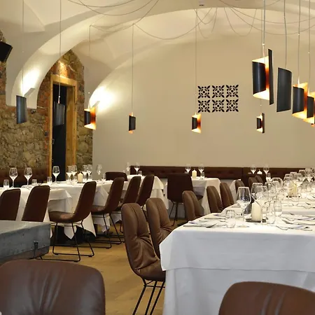 Maribor, فندق