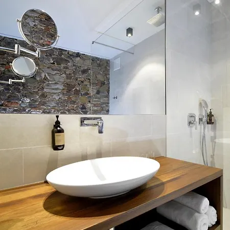 Maribor, 4*